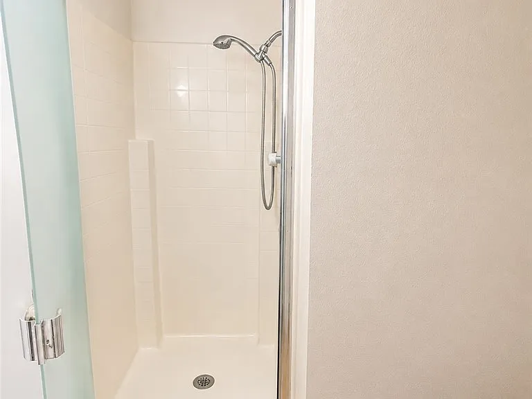 15583 Oak Springs Rd — Photo 36