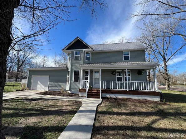 300 S Bourbeuse St, Saint James, MO 65559