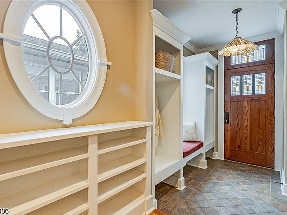 2nd image of 44 Dodd St