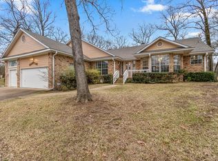 108 Pinnacle Club Dr, Mabank, TX 75156