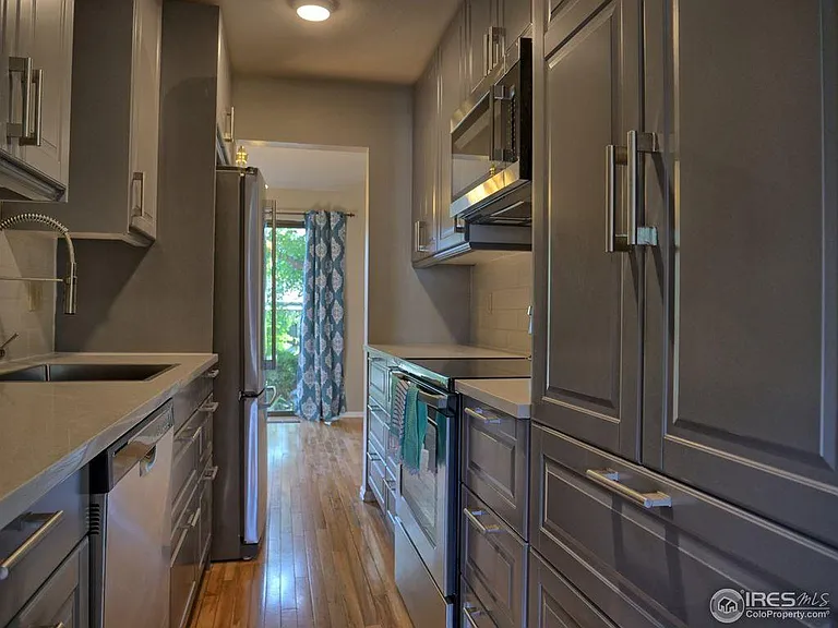 2426 S High St — Photo 5