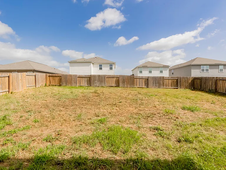 117 Fairfax Ln — Photo 41