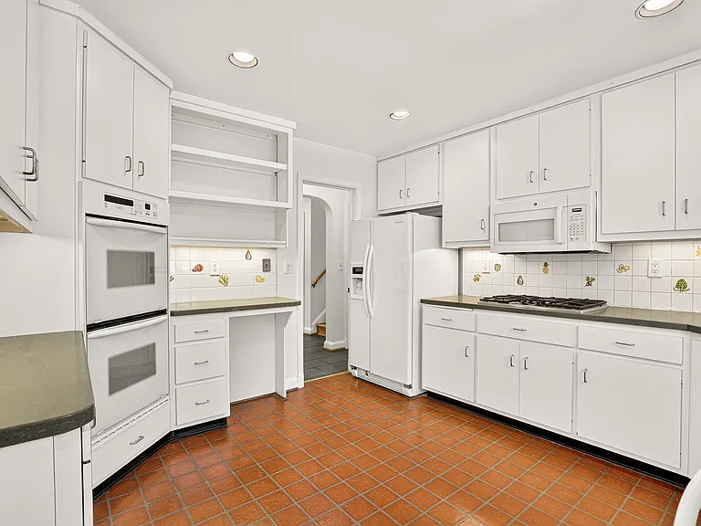 5625 Ogden Rd — Photo 9