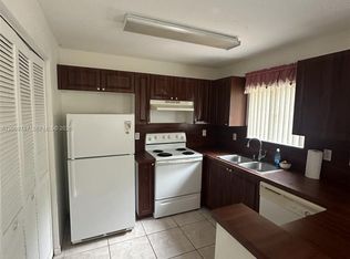 Bonita Golf View, Hialeah, FL 33015