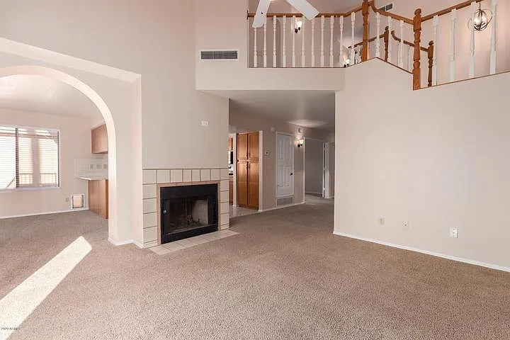 1326 W Clear Spring Dr — Photo 9