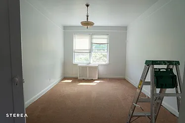 Rented by Sterea Agency