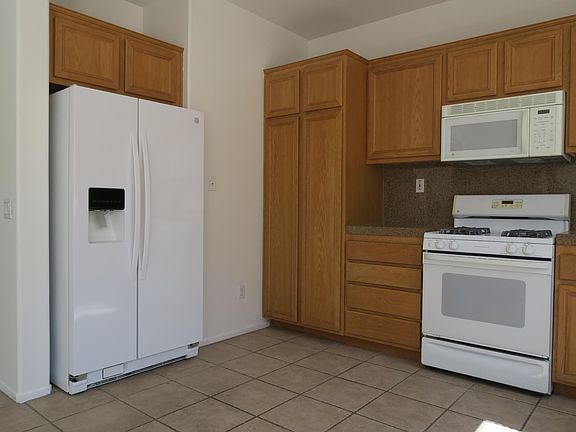 5th image of 737 Livingston Ave