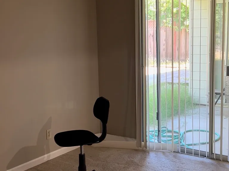 810 Braddock Ct #1 — Photo 1