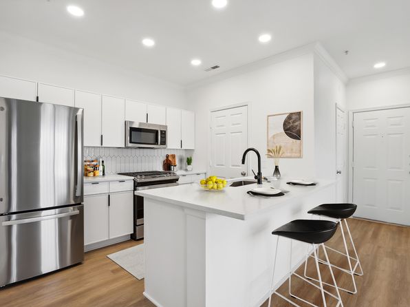 The Ashborough | 20155 San Joaquin Ter, Ashburn, VA