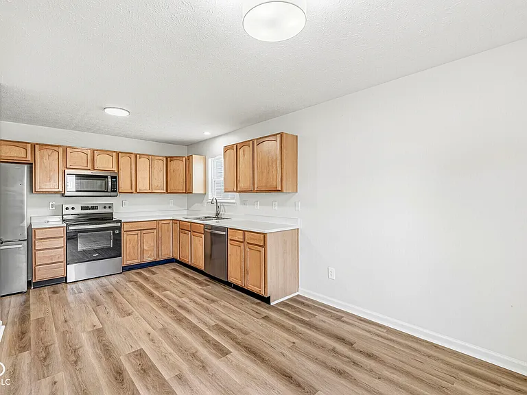 2747 Foxbriar Pl — Photo 9
