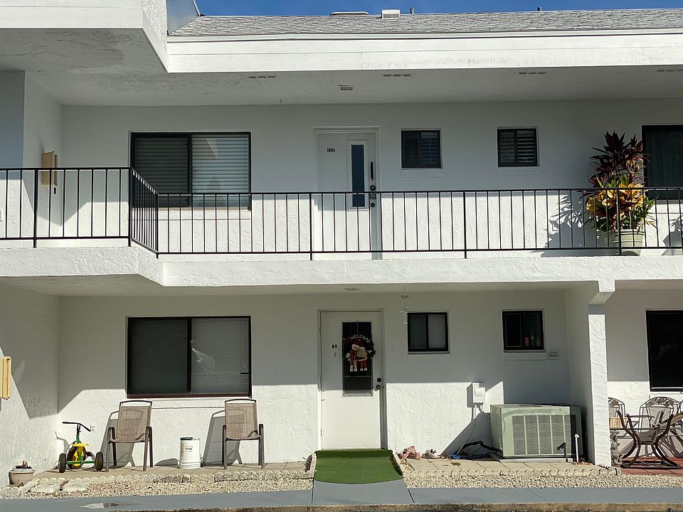 1st image of 3755 S Hopkins Ave #11