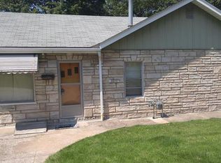 3205 Clifton Ave, Alton, IL 62002