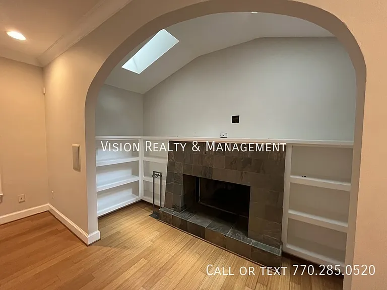 977 Cummings St SE — Photo 13