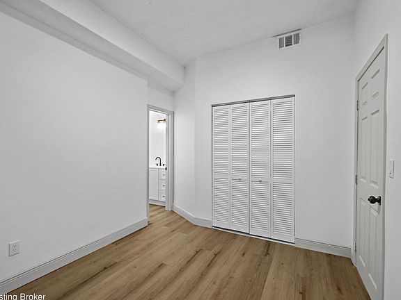 4th image of 2806 S 4th St Unit 1