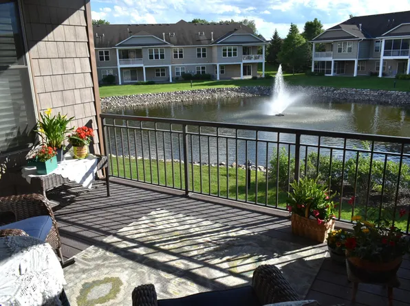10726 Lyndale Bluffs Trl, Bloomington, MN 55420