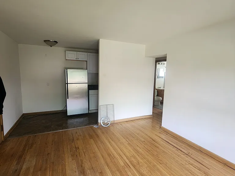 3235 S 48th St — Photo 2