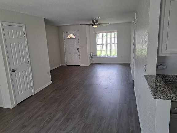 5th image of 901 SW 7th St
