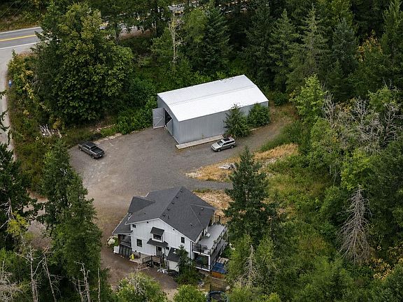 2nd image of 682 Shawnigan Lake Road Rd