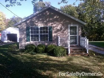 506 N Pekin Ln photo 1