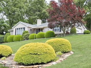 13741 Villa View Dr, Waynesboro, PA