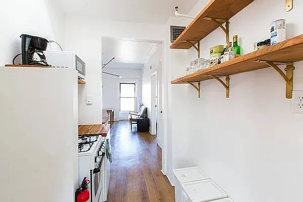 Rented by Compass | media 27