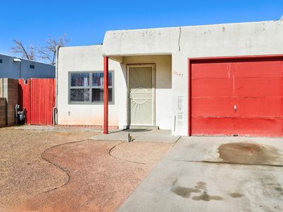 6047 Staubach Ave NW, Albuquerque, NM, 87120