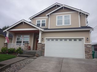 3423 40th Ave SW, Seattle, WA 98116