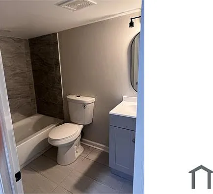 229 N Curley St — Photo 5