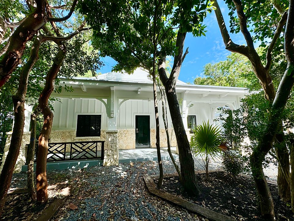 206 Harbor Drive