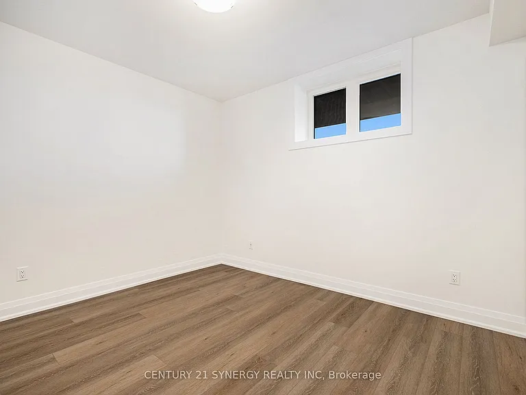 261 Argile St #B — Photo 19