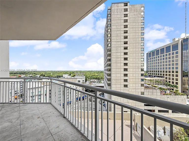 9055 SW 73rd Ct #1004 — Photo 9