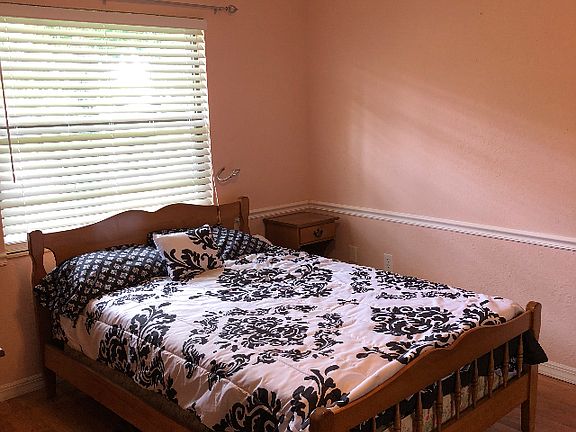 3rd image of 3635 Sawgrass Dr
