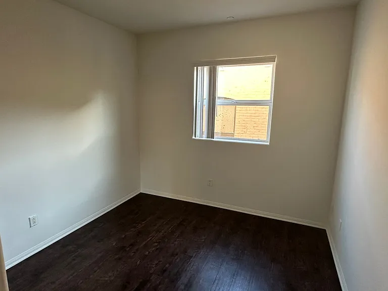 Berendo Terrace Apartment Homes — Photo 16