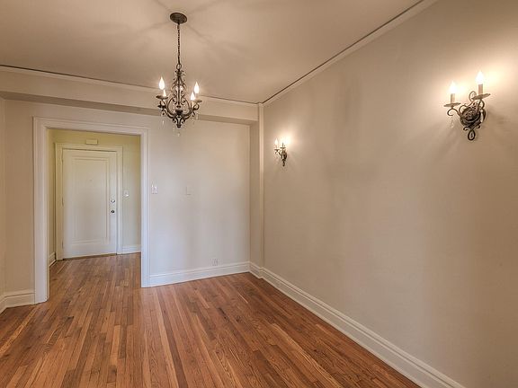 3rd image of 420 E Armour Blvd APT 6SW