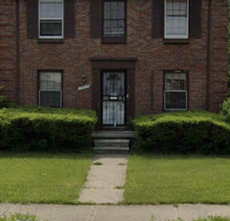 1st image of 7275 W Outer Dr