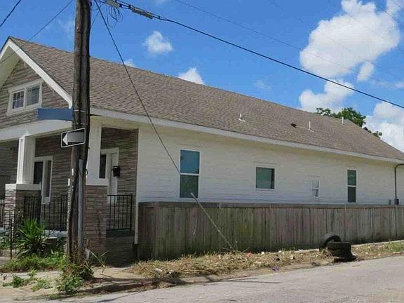 5th image of 2340 Touro St