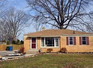 37808 Lake Dr, Avon, OH 44011