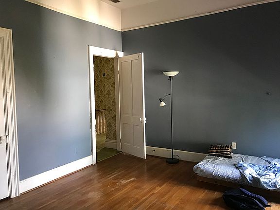 5th image of 402 E Gambier St