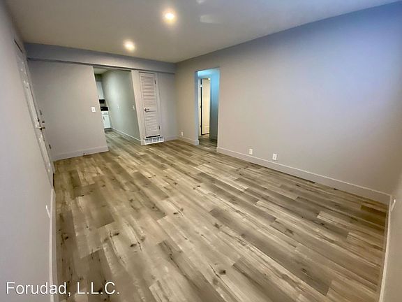 5th image of 132 N 40th St APT 11