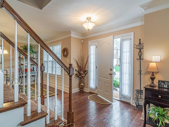 4th image of 7621 Asher Ln