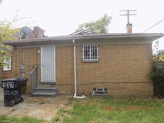 5th image of 18990 Sussex St