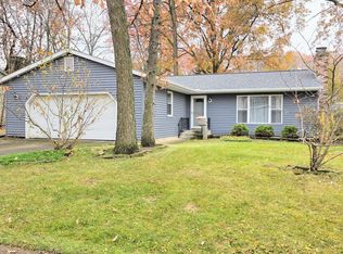 909 Magnolia St, Saint Marys, OH 45885