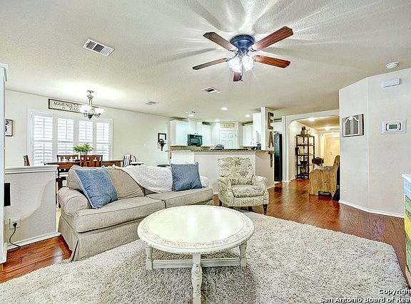 5th image of 122 Arcadia Pl