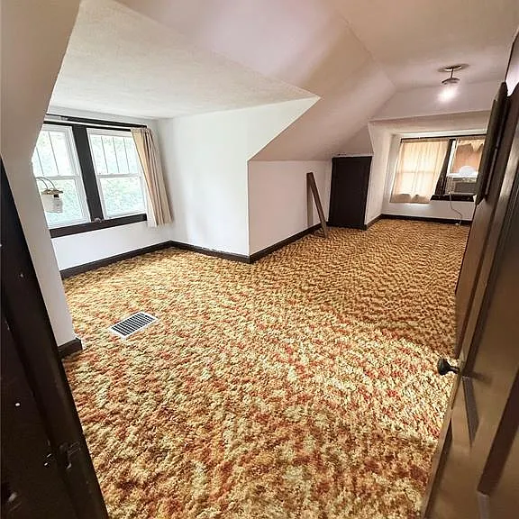 307 N Clinton St — Photo 21