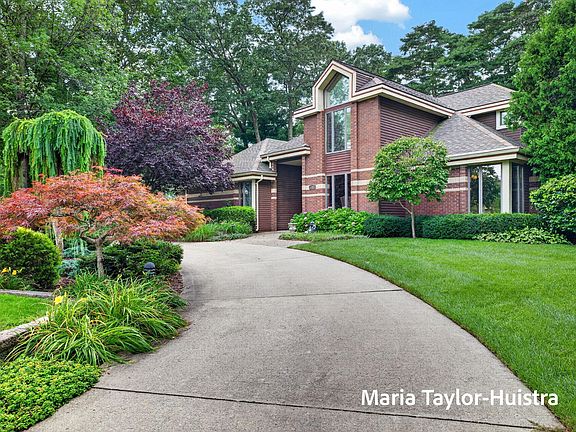 3rd image of 15926 Orchard Point Dr