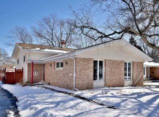 245 S Ellyn Ave, Glen Ellyn, IL 60137