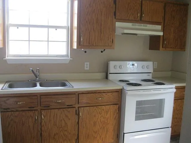 103 Chance Ln — Photo 8
