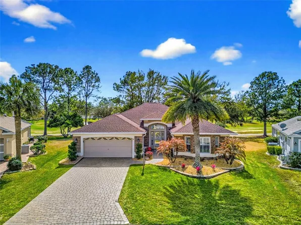 2403 Tamarindo Dr, The Villages, FL 32162