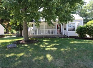 2046 8th St, Cuyahoga Falls, OH 44221