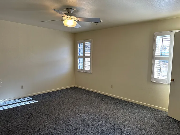 2301 Post Oak Rd — Photo 21
